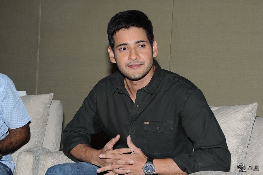 Mahesh-Babu-at-Srimanthudu-Movie-Press-Meet